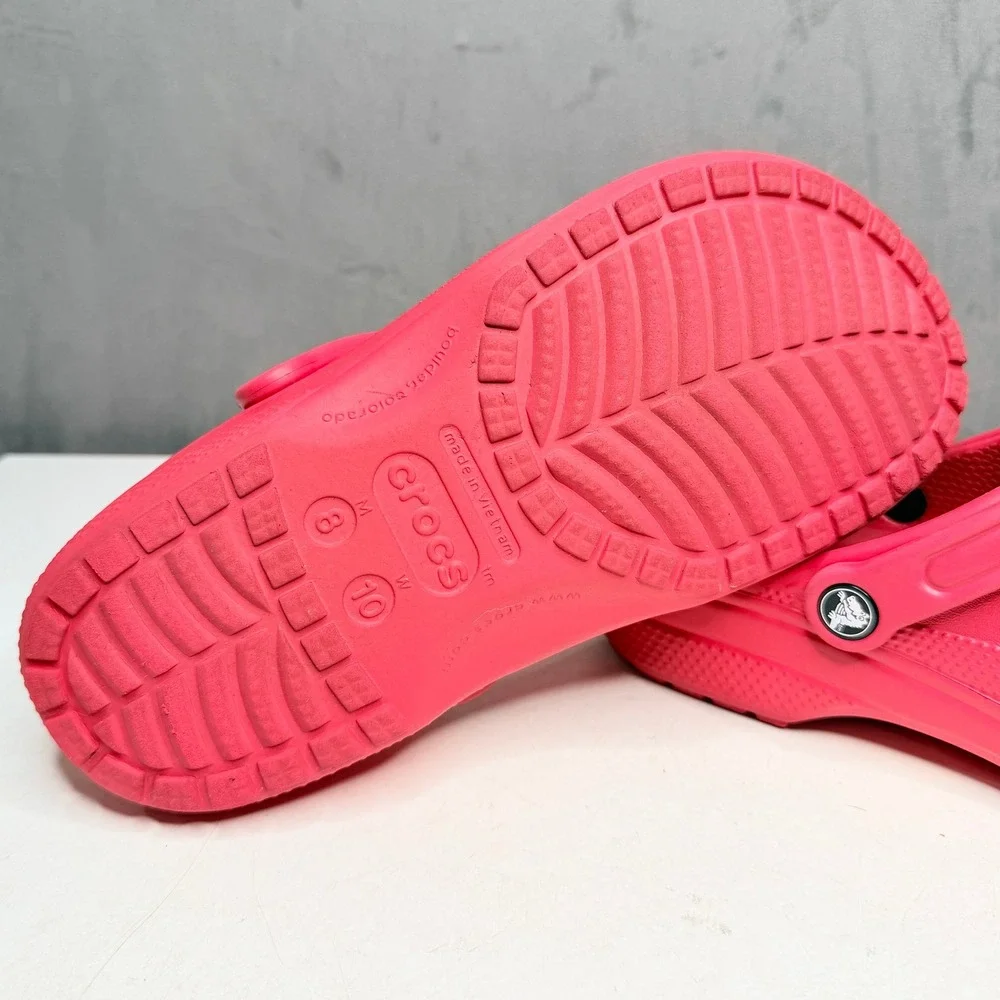 Crocs Classic Clogs Kids Unisex Size M8 W10 Raspberry Pink Slip On Water Shoes